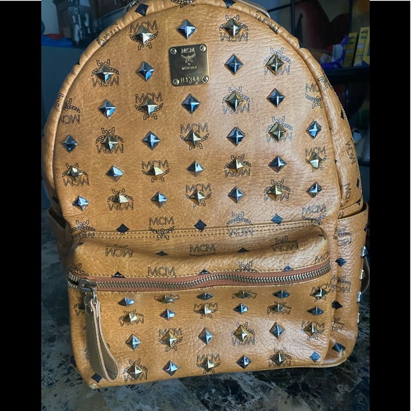 MCM Large Visetos Stark studded Backpack - Picture 2 of 12